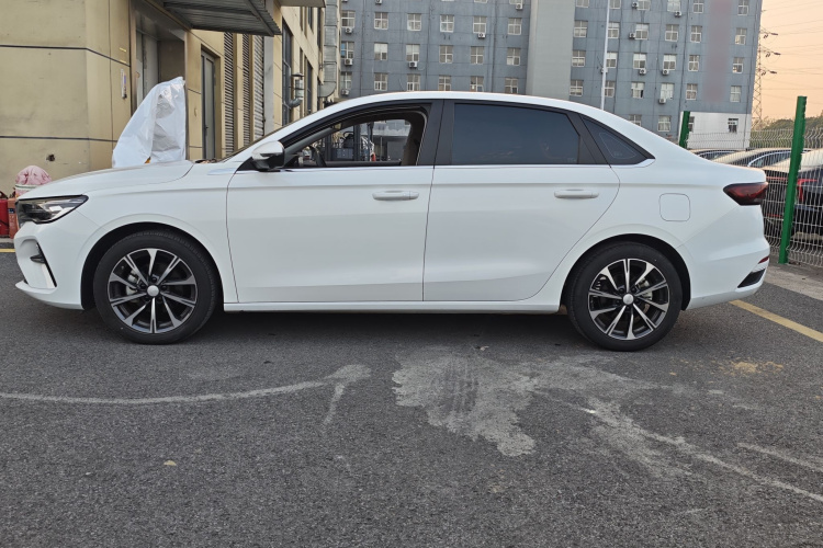 吉利汽车 帝豪 2025款 第4代 1.5L CVT旗舰型车身外观6003