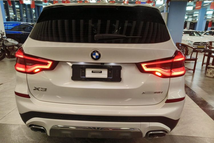 宝马X3 2020款 xDrive28i 豪华套装车身外观6