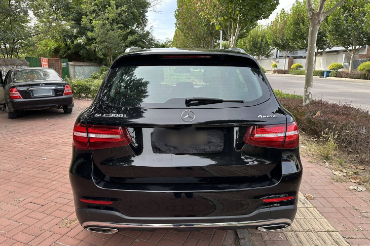 奔驰GLC 2018款 改款 GLC 300 4MATIC 动感型车身外观6004