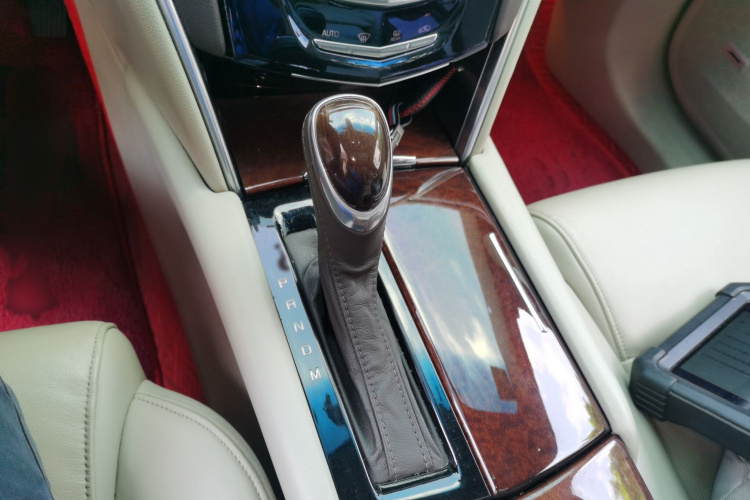 凯迪拉克XTS 2016款 28T 精英型局部细节18