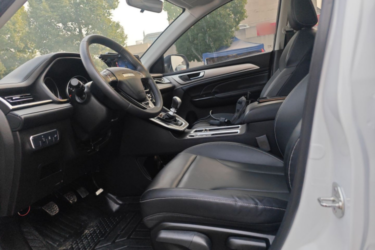 哈弗M6 2021款 PLUS 1.5T 手动豪华智联型中控内饰19