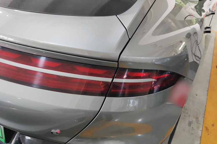 腾势Z9GT 2024款 1100四驱Ultra版车身外观9