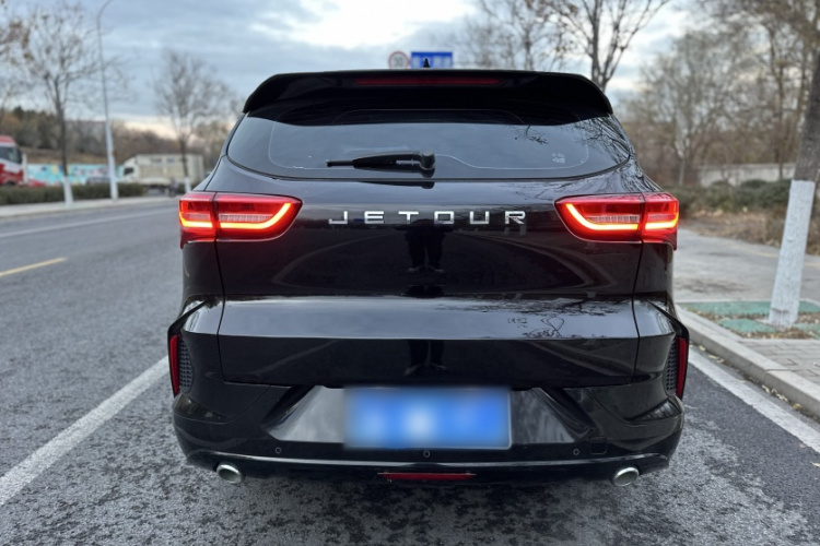 捷途X70 2020款 1.5T 手动尊行版 5座车身外观6004