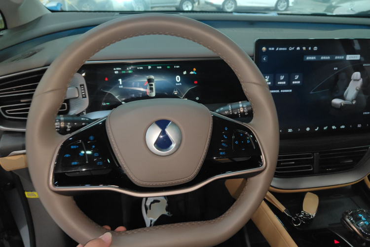 腾势D9 2022款 DM-i 970 四驱旗舰型局部细节13