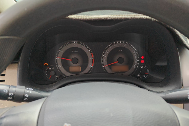 丰田 卡罗拉 2011款 1.6L 自动GL局部细节14