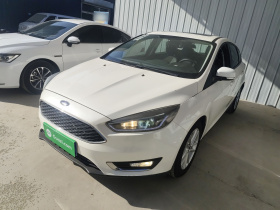 福特 福克斯 2015款 两厢 1.6L 手动风尚型