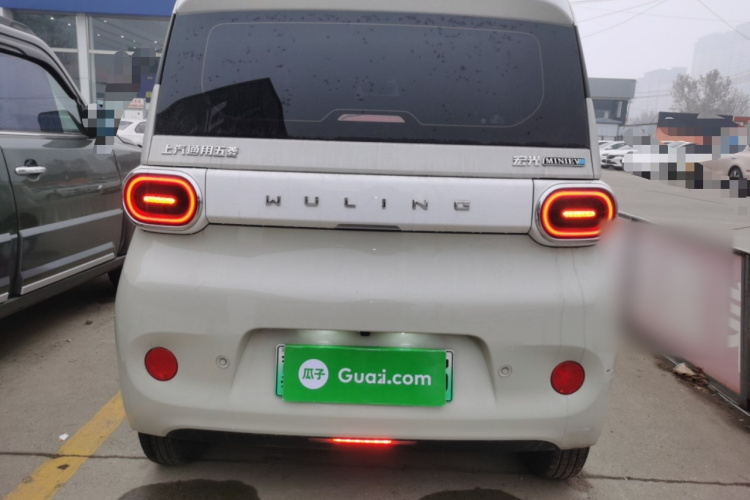 五菱汽车 宏光MINIEV 2024款 第三代 215km 进阶版车身外观6