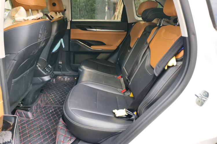 哈弗H6 2021款 第三代 1.5T 自动两驱Max中控内饰21