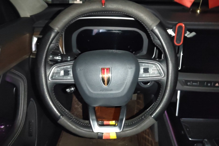 红旗HS7 2021款 2.0T DCT两驱智联旗畅版中控内饰13