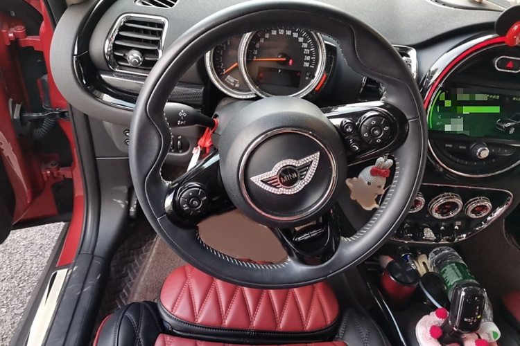 MINI Clubman 2019款 1.5T COOPER 鉴赏家局部细节13