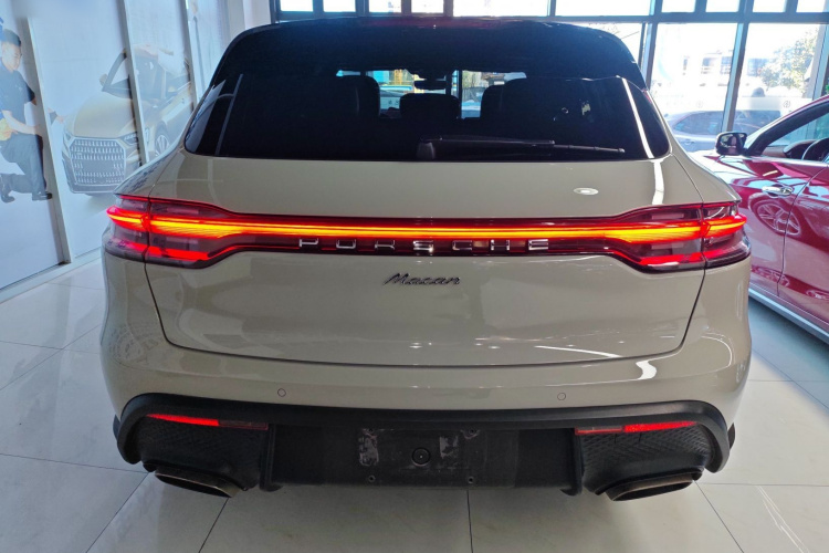 保时捷 2024款 Macan 2.0T车身外观6