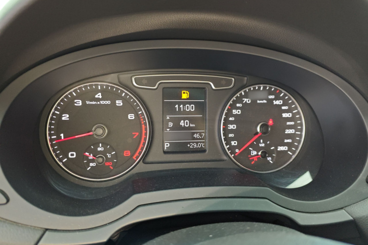 奥迪Q3 2015款 35 TFSI 进取型局部细节14