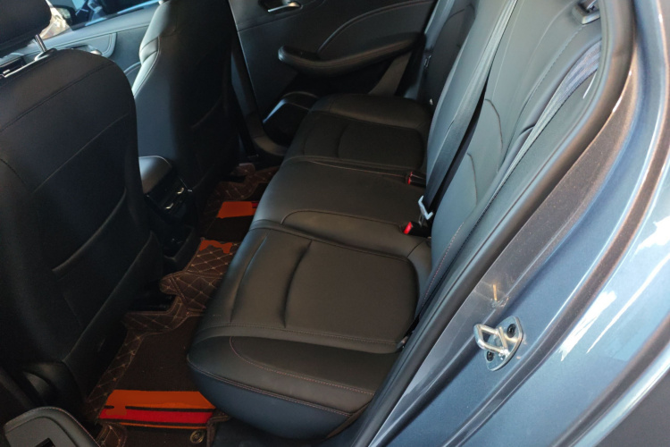 荣威i5 2023款 1.5L CVT豪华版中控内饰21