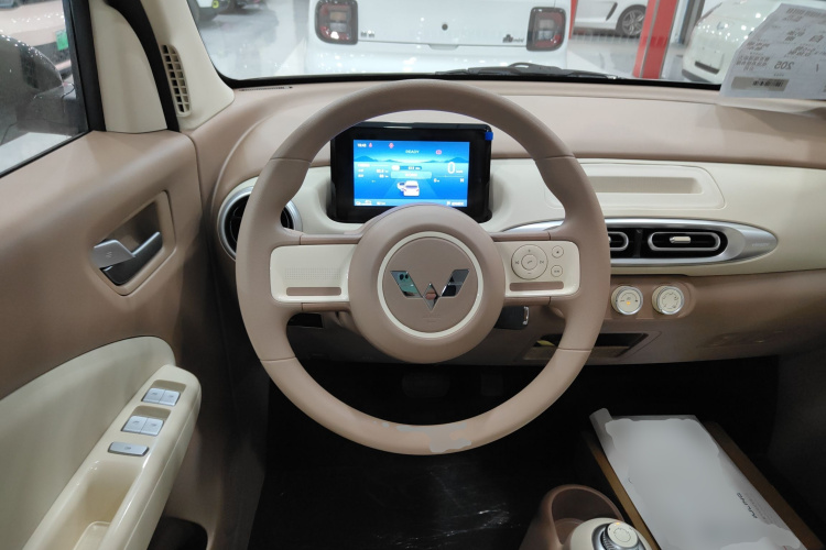 五菱汽车 宏光MINIEV 2025款 四门版 进阶款中控内饰13