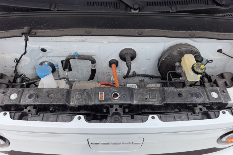 吉利银河 2025款 210km 熊猫卡丁机舱底盘24