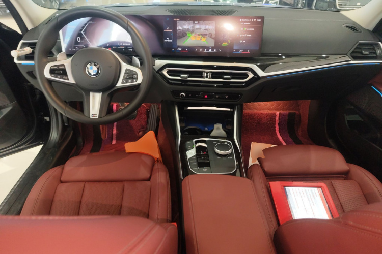 宝马3系 2024款 325Li M运动套装中控内饰12