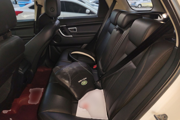 路虎 发现神行 2018款 240PS SE版中控内饰21