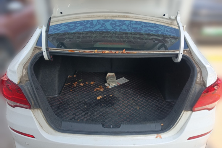 雪佛兰 科沃兹 2018款 320 自动欣享天窗版中控内饰23