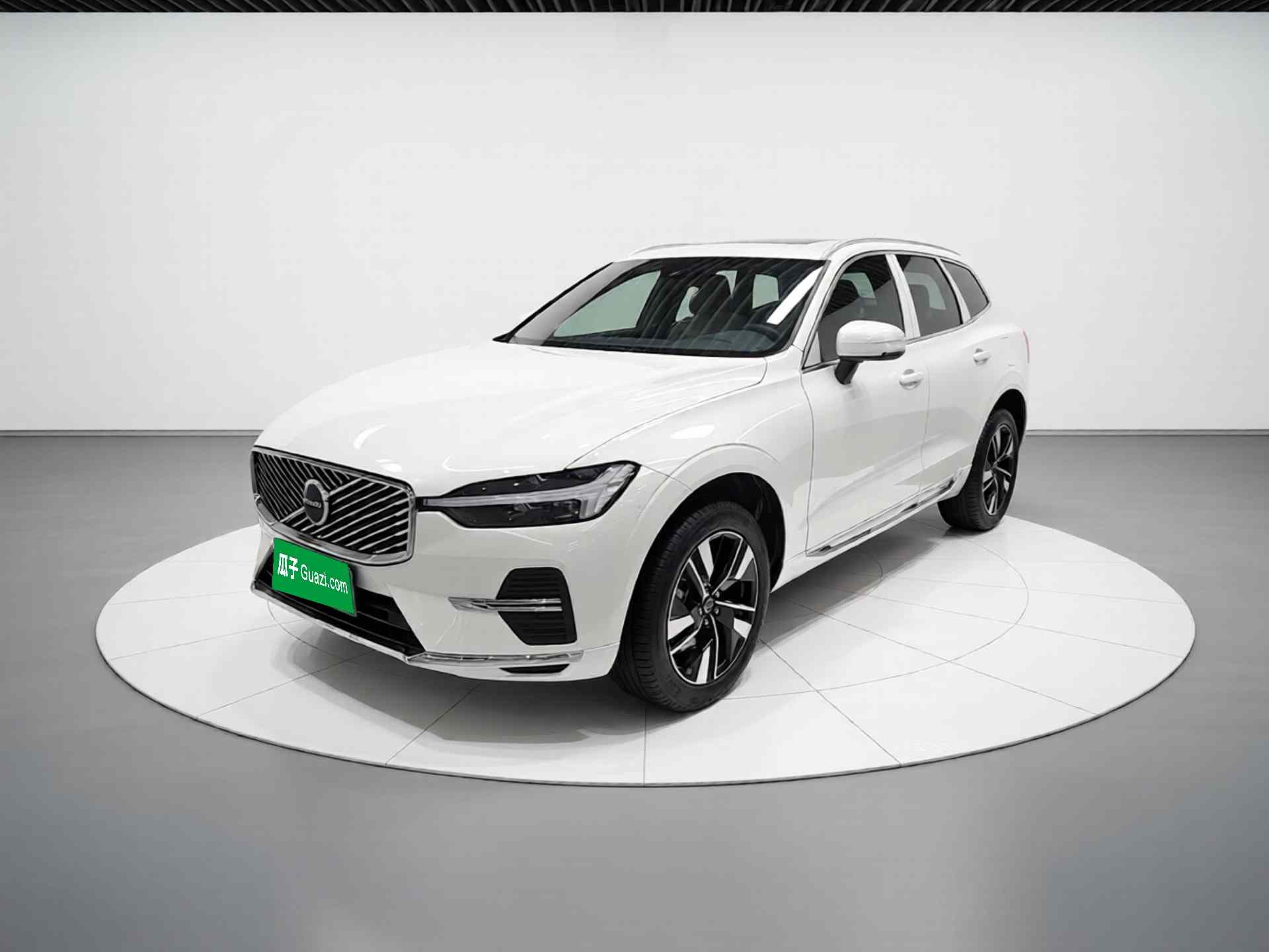 沃尔沃XC60 2026款 B5 四驱智远豪华版(2)