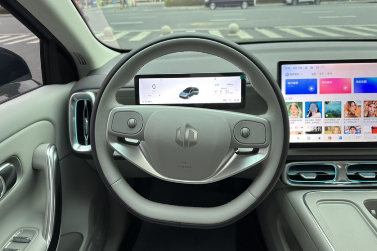 零跑汽车 零跑B01 2025款 650悦享版局部细节13