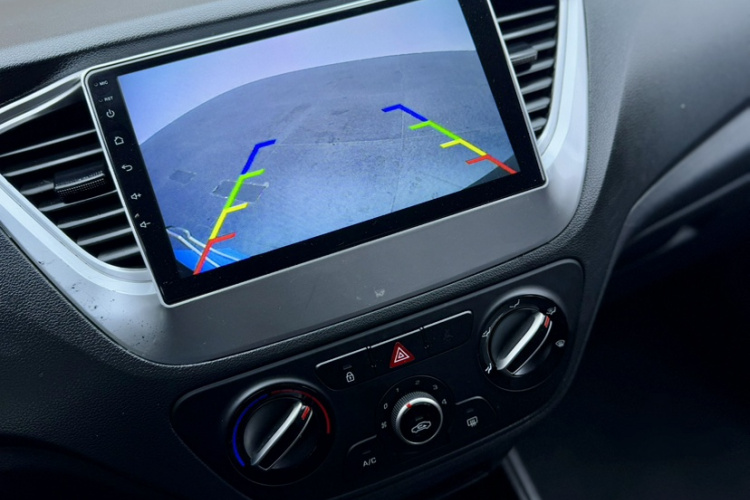 现代 悦纳 2016款 1.4L 自动炫酷版GLS局部细节16