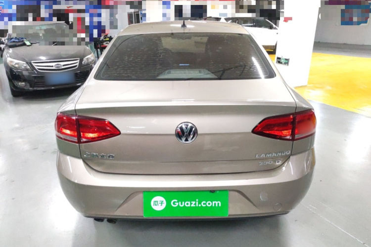 大众 凌渡 2015款 230TSI 手动风尚版车身外观6