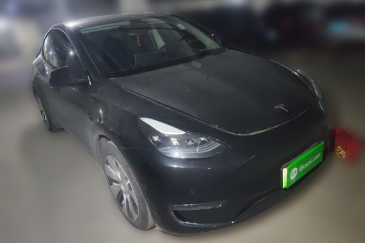 特斯拉 Model Y 2021款 标准续航后驱版车身外观3