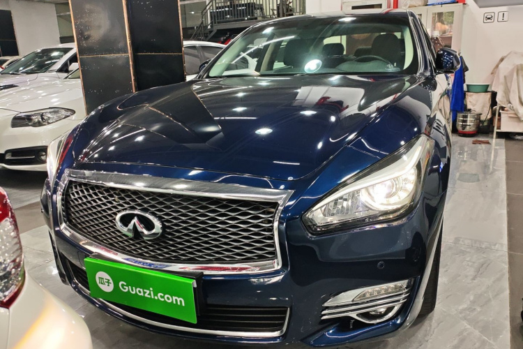 英菲尼迪Q70 2017款 Q70L 2.5L 精英版车身外观2