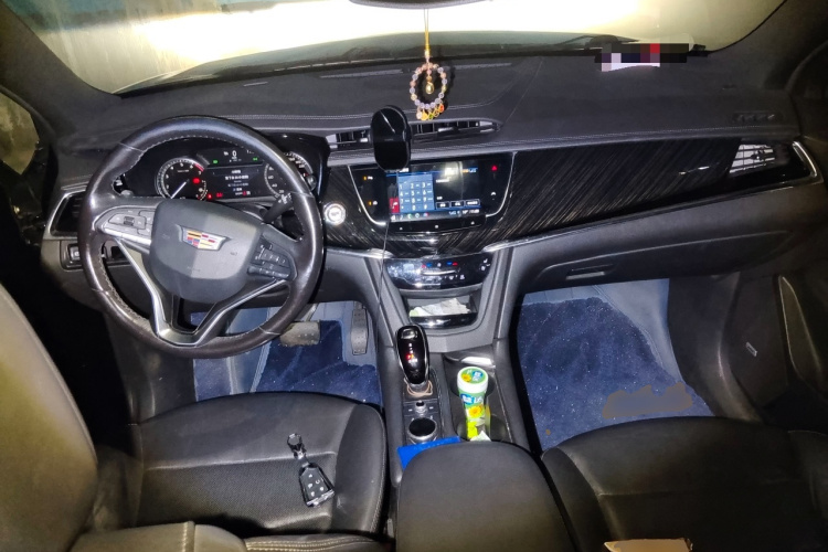 凯迪拉克XT6 2021款 2.0T 六座四驱豪华型中控内饰12