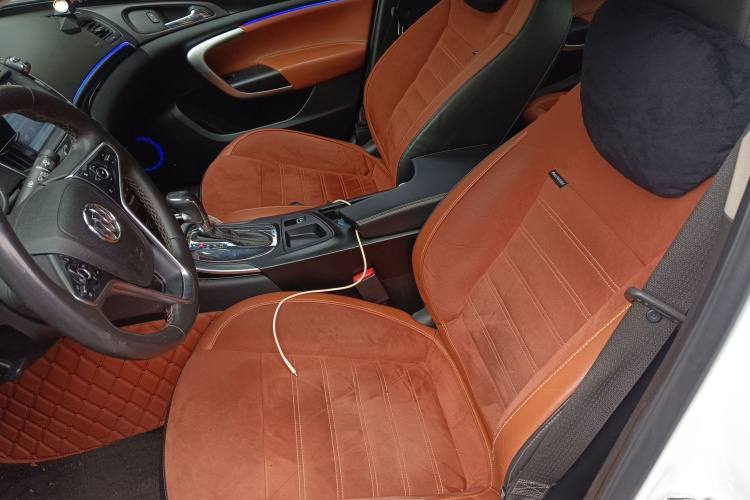 别克 君威 2015款 1.6T 精英技术型中控内饰19