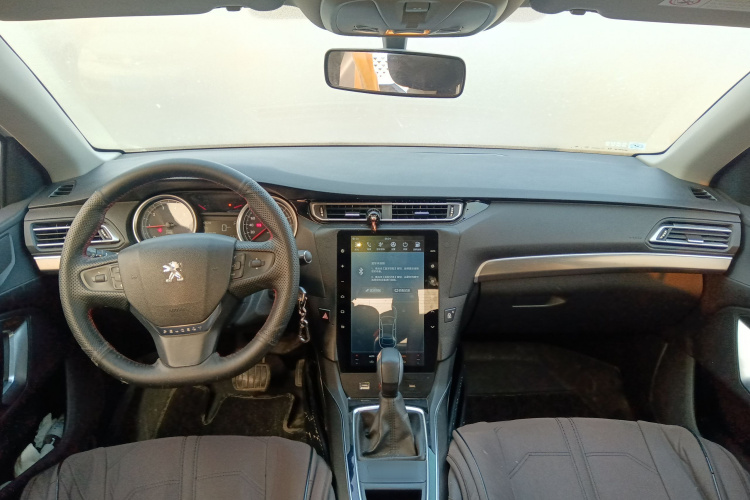 标致408 2018款 350THP 自动豪华版中控内饰12
