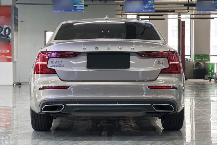 沃尔沃S60 2022款 B4 智逸豪华版车身外观6004