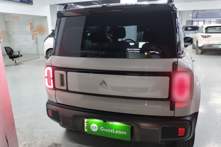 宝骏悦也Plus 2025款 智尊版 5座车身外观6