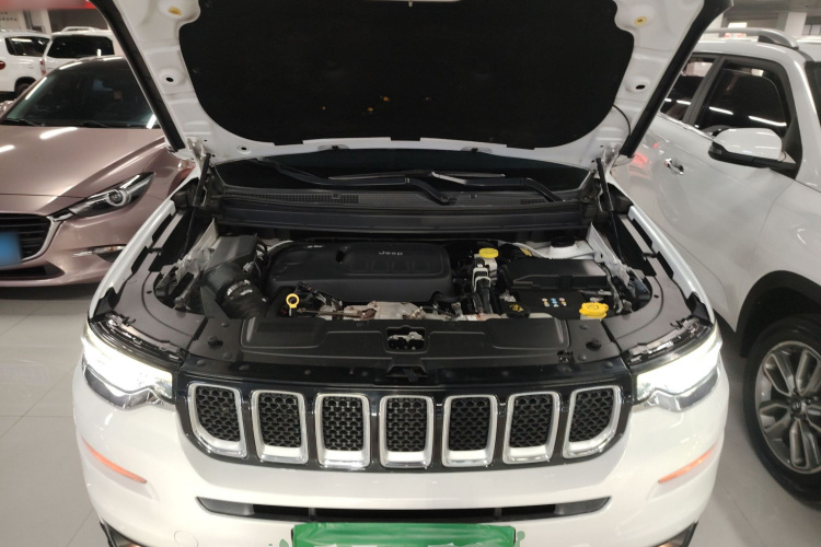 Jeep 大指挥官 2018款 2.0T 四驱臻享版 国V局部细节24