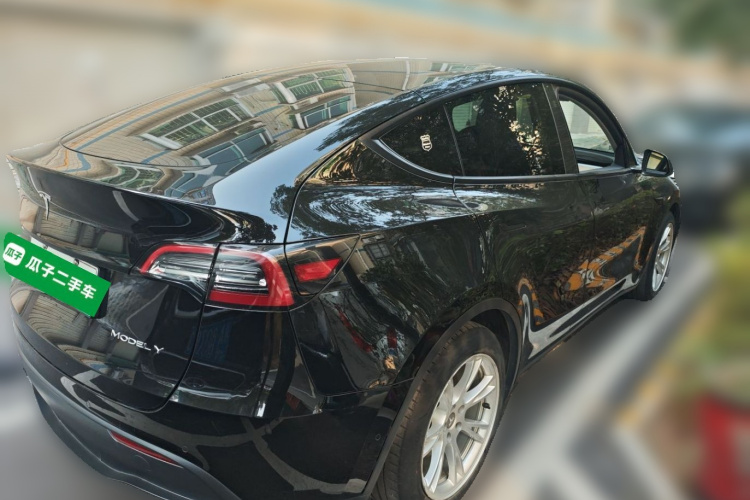 特斯拉 Model Y 2021款 标准续航后驱版车身外观6005
