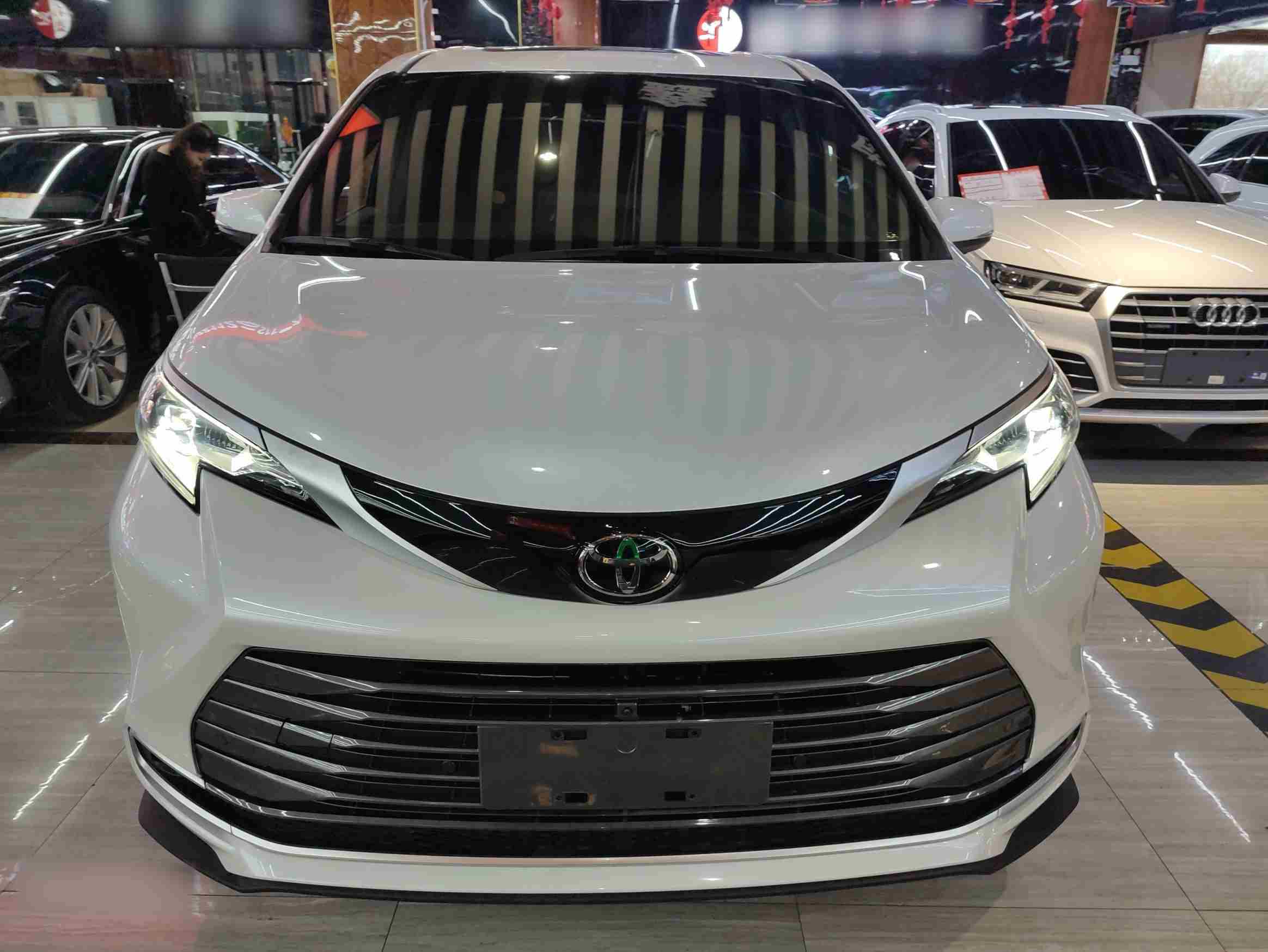 鞍山二手丰田赛那SIENNA 2024款，开两年还能亏多少？