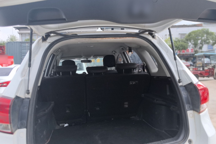 哈弗H6 2016款 升级版 1.5T 手动两驱都市型机舱底盘23