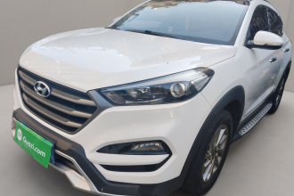 现代 途胜 2015款 2.0L 自动两驱智能型