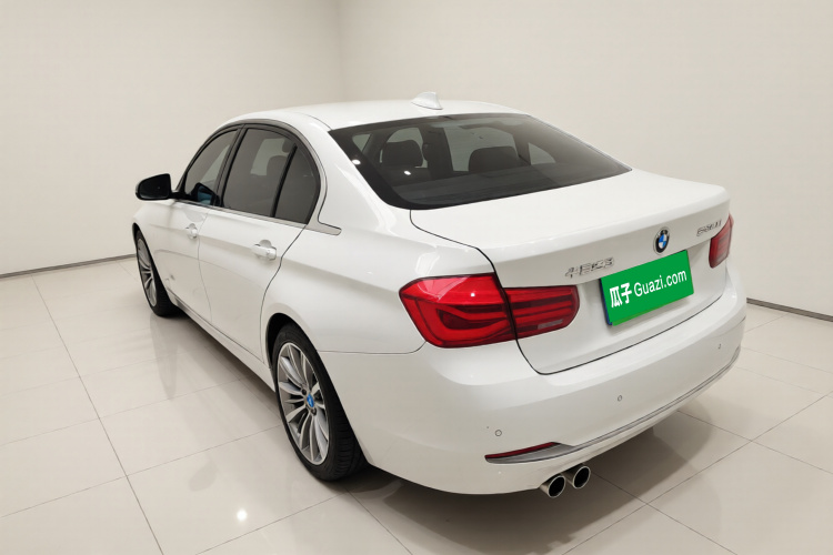 宝马3系 2019款 320Li 时尚型车身外观5