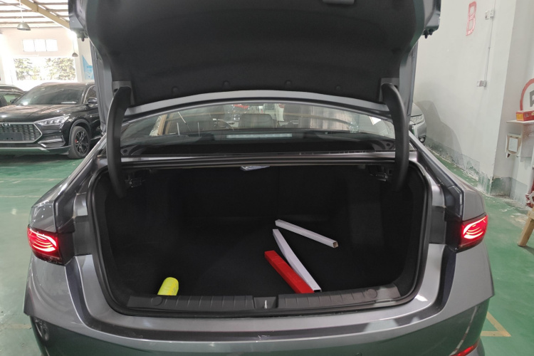 比亚迪 秦PLUS 2025款 DM-i 智驾版 55KM领先型局部细节23