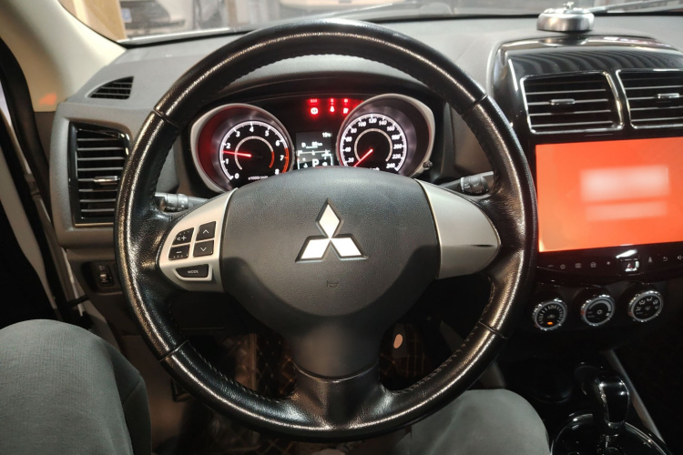 三菱 劲炫ASX 2018款 2.0L CVT两驱尊享版局部细节13