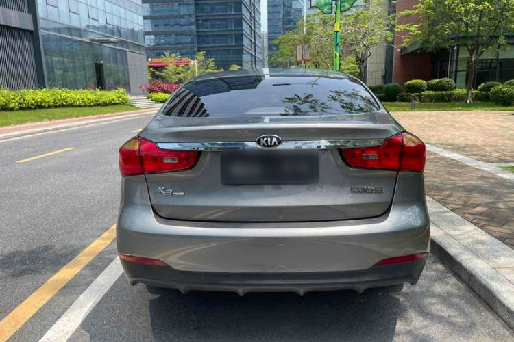 起亚K3 2015款 1.6L 手动GL车身外观6001