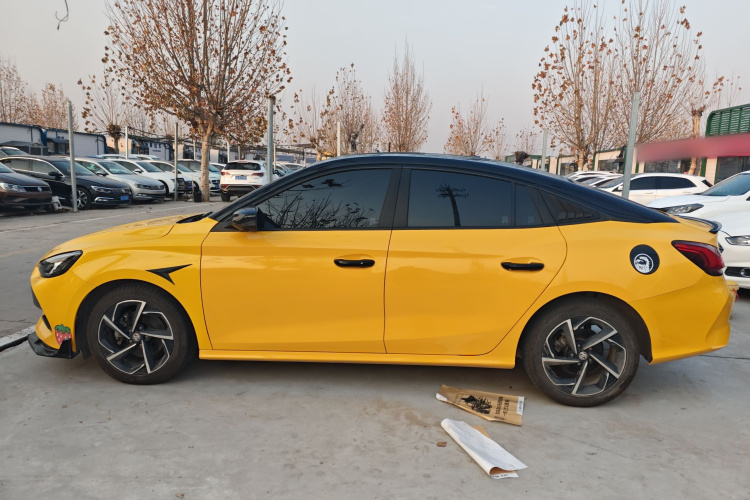 名爵 MG5 2021款 300TGI DCT青奢旗舰版车身外观4