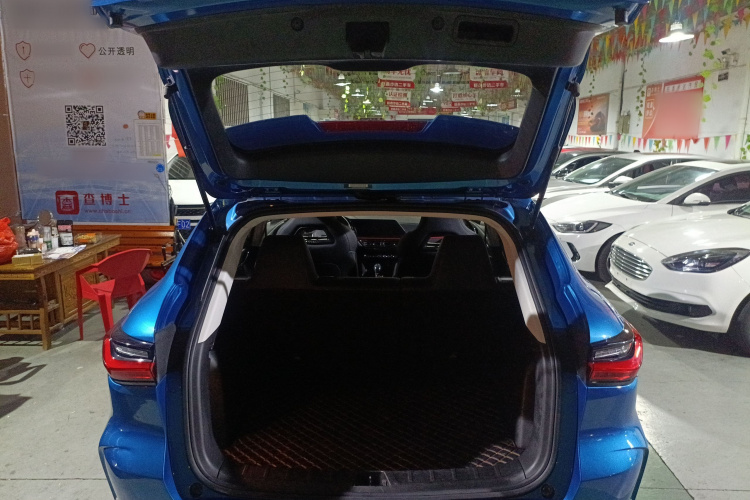 长安欧尚X5 2021款 改款 1.6L 手动豪华型机舱底盘23