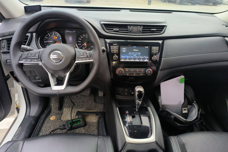 日产 奇骏 2017款 2.0L CVT舒适版 2WD中控内饰12