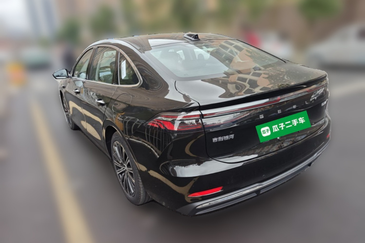 吉利银河 银河A7 2025款 EM-i 150km 星舰版车身外观5