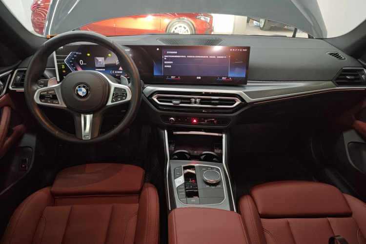 宝马4系 2023款 425i Gran Coupe M运动曜夜套装中控内饰12