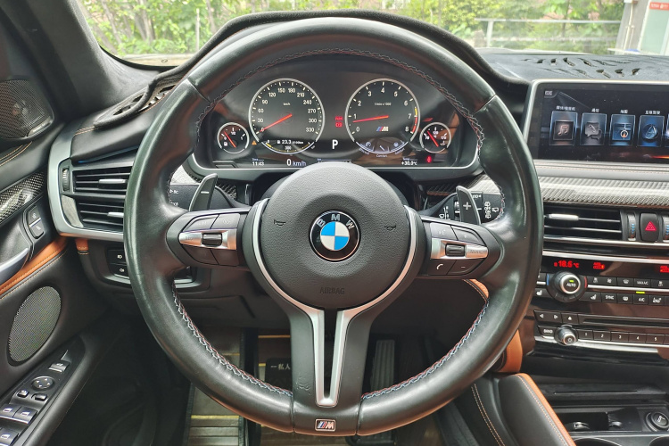 宝马X5 M 2015款 X5 M中控内饰7002