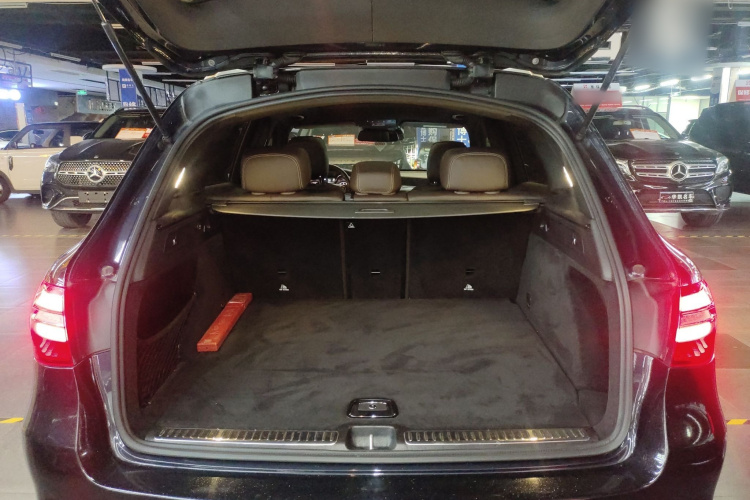 奔驰GLC 2017款 GLC 300 4MATIC 动感型局部细节23