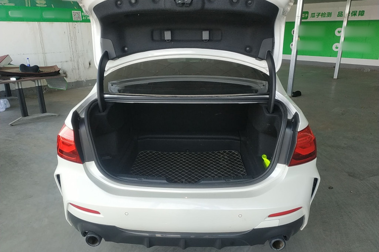 宝马1系 2022款 120i M运动曜夜版局部细节23